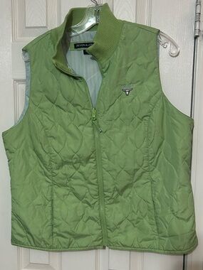 Devon & Jones Women's Light Green Quilted Vest